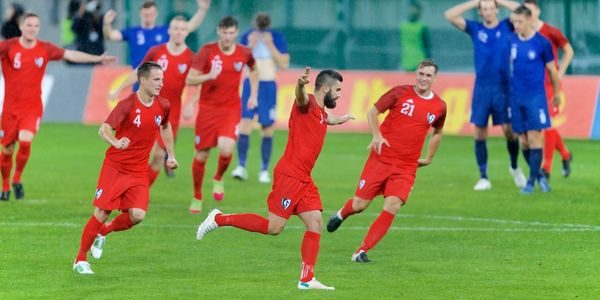 US IVRY FOOT l’exigence est le moteur pour obtenir la victoire.